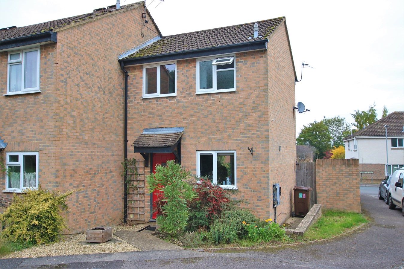 1 bed property for sale in Petrel Close, Wokingham RG41 Zoopla