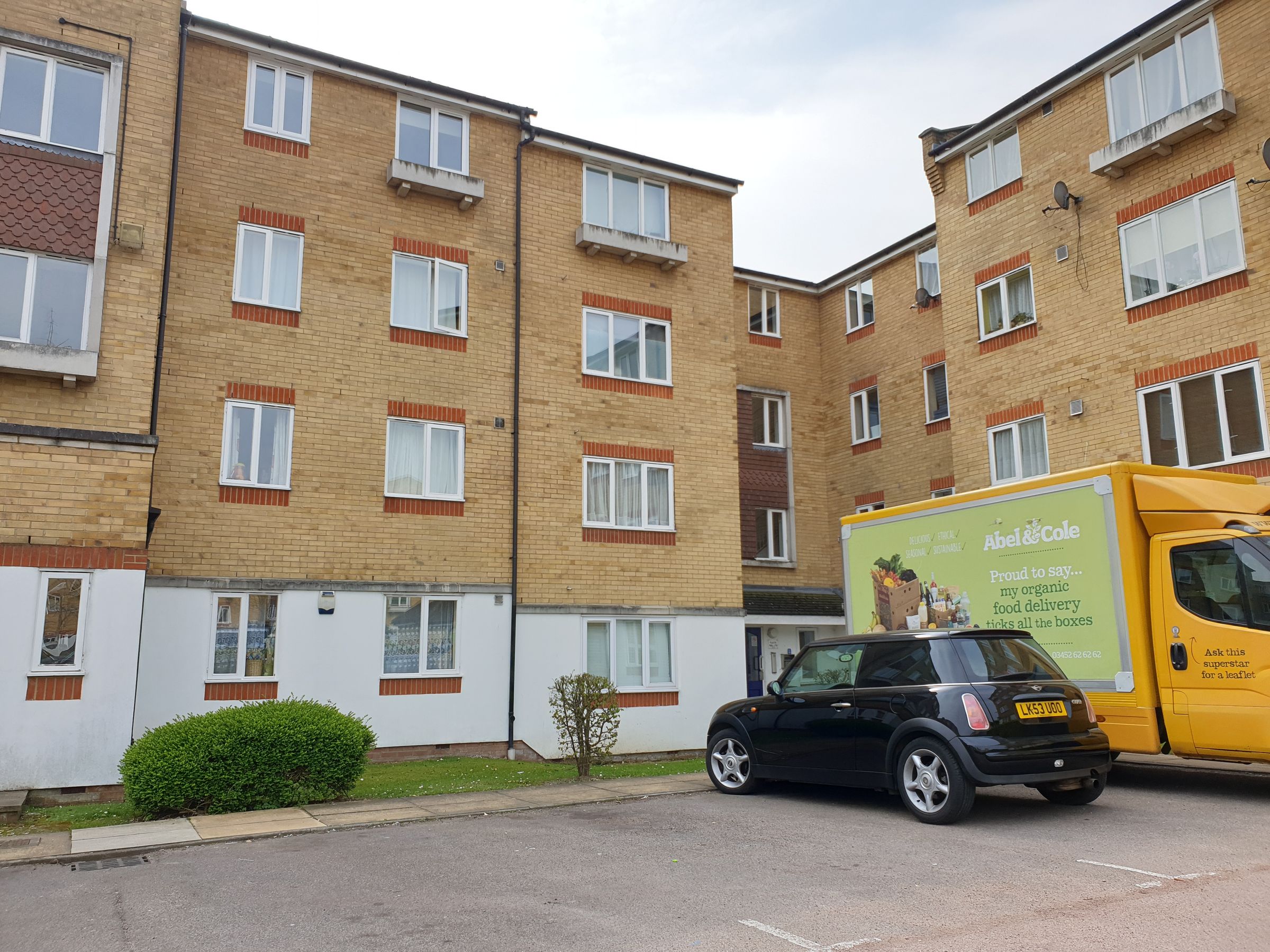 2 bed flat for sale in Dadswood, Harlow CM20 Zoopla