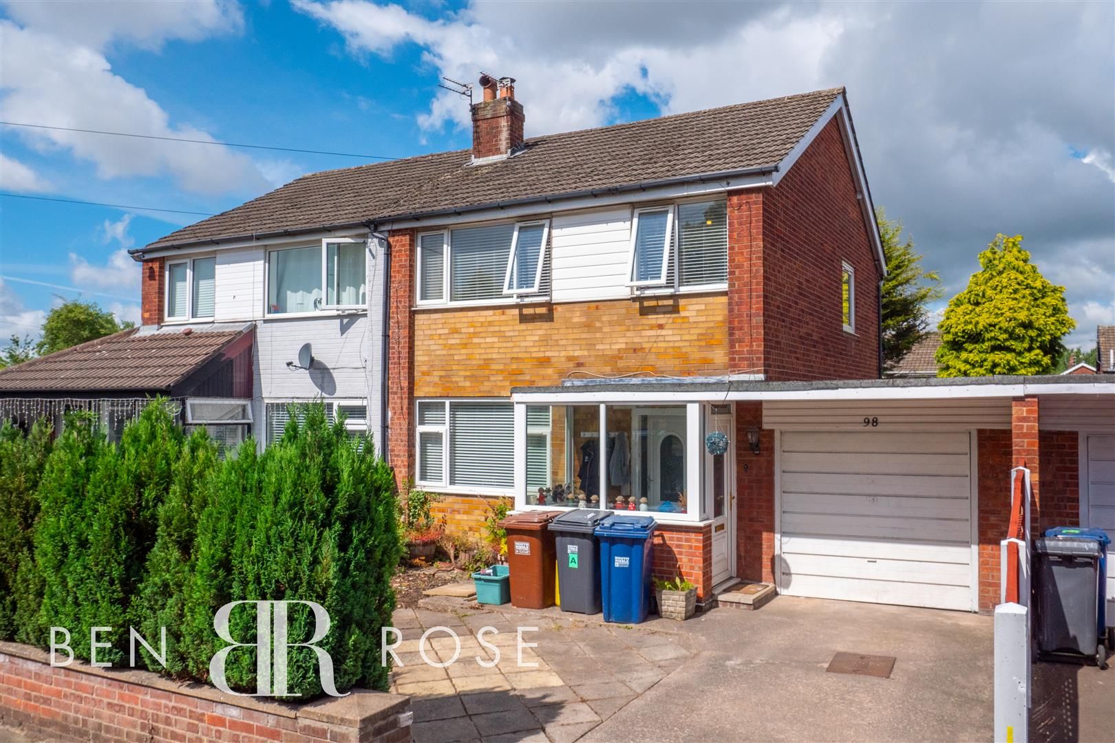 3 bed semidetached house for sale in Leyland Lane, Leyland PR25 Zoopla