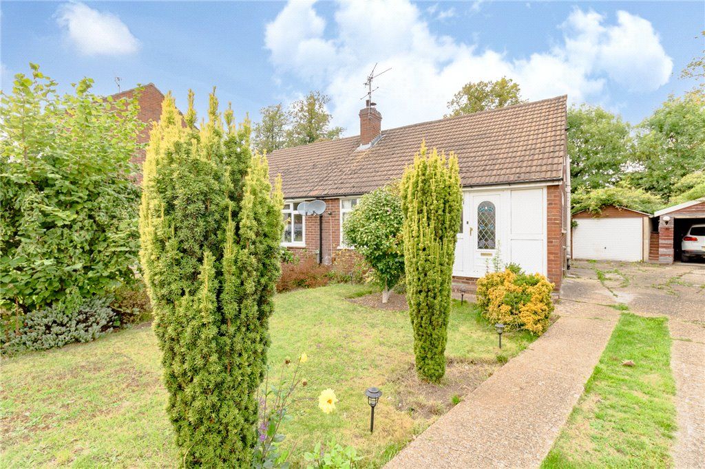 2 bed bungalow for sale in Laggan Road, Maidenhead, Berkshire SL6 Zoopla