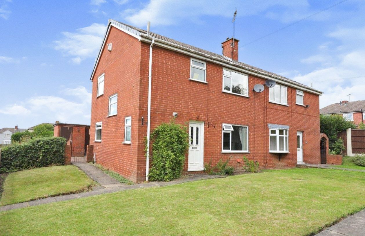 3 bed semidetached house for sale in Hallam Close, Aughton, Sheffield