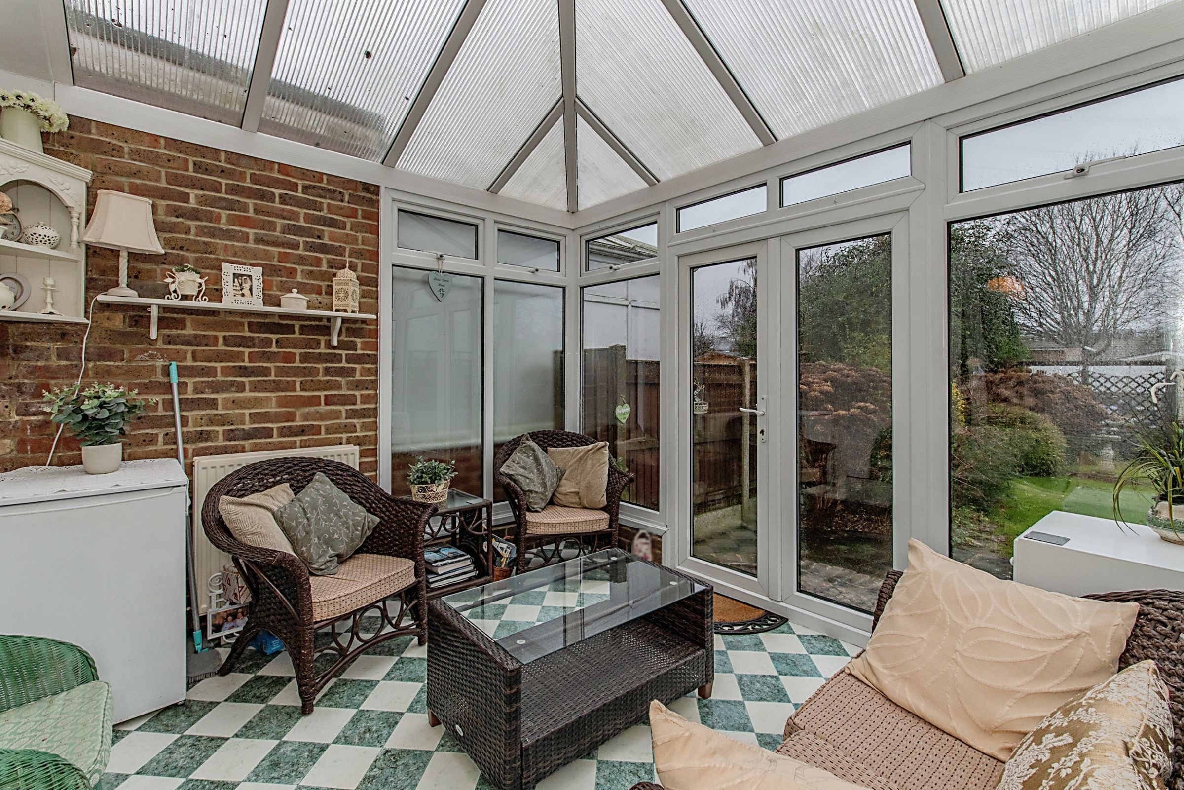 3 bed terraced house for sale in Magpie Hall Road, Chatham ME4 Zoopla