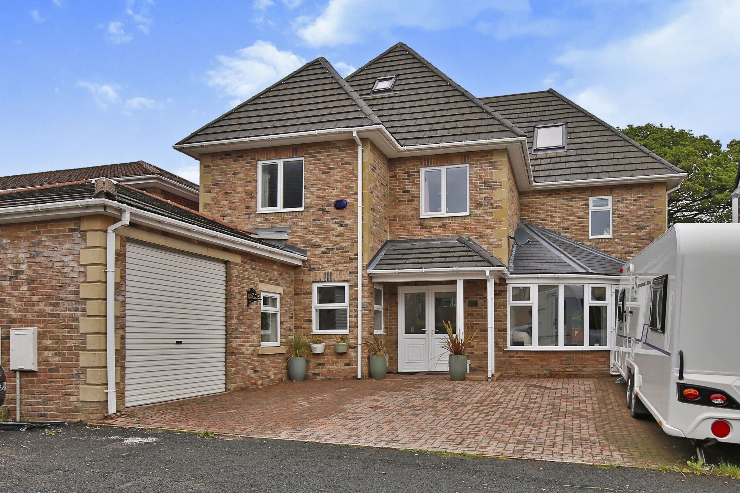 6 bed detached house for sale in Kingfisher Close, Esh Winning, Durham