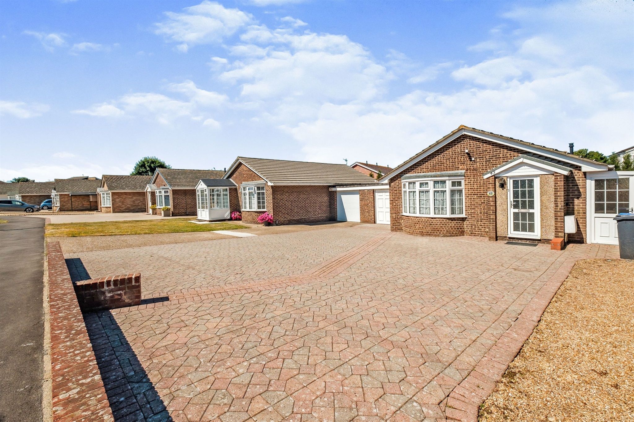 2 bed detached bungalow for sale in The Drive, Lancing BN15 Zoopla