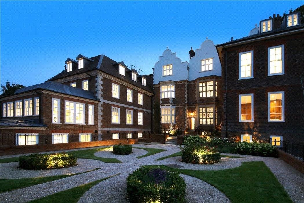 Flat 8, Eagle House, High Street, Wimbledon Village, London SW19  