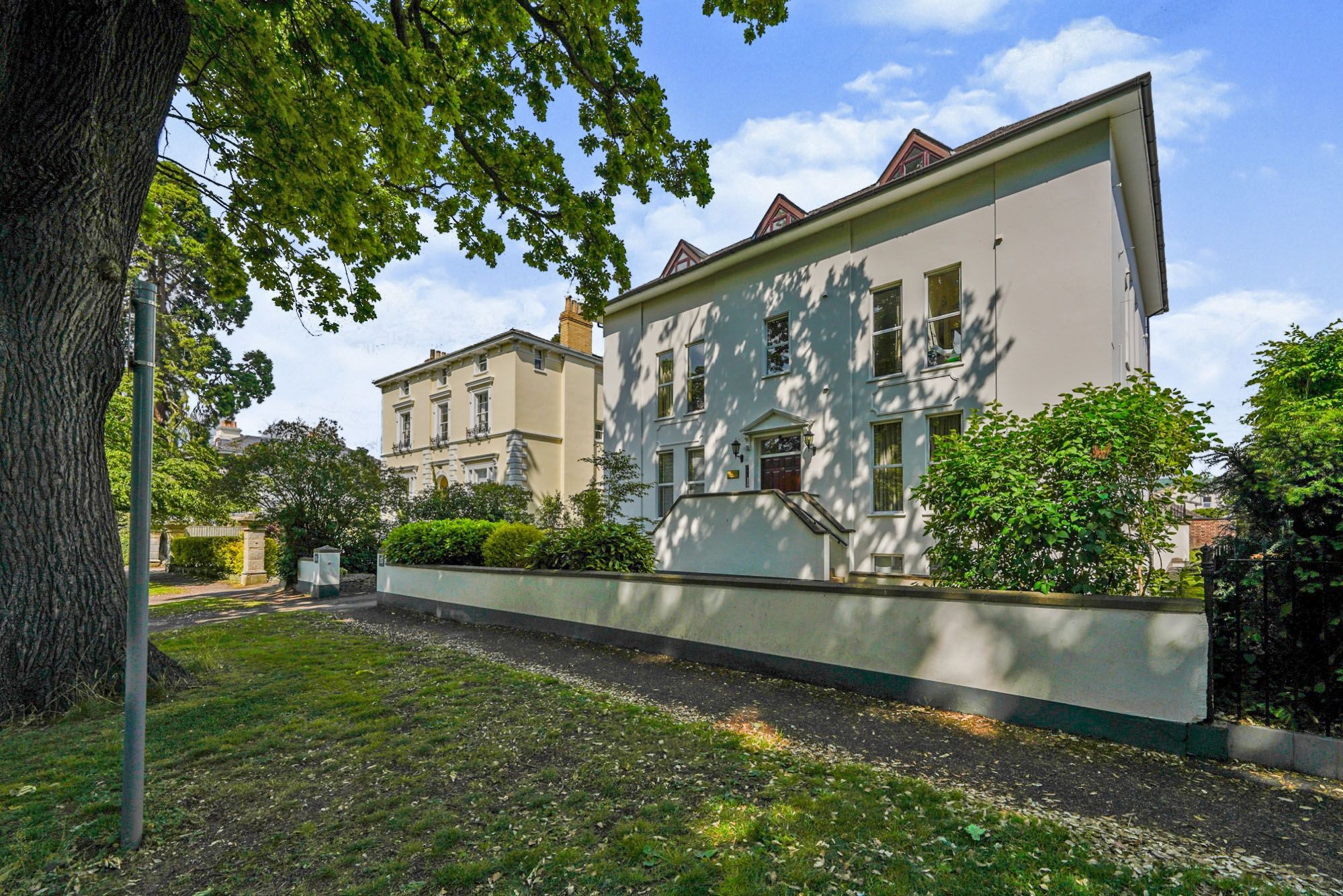 3 bed flat for sale in Pittville Crescent, Cheltenham, Gloucestershire