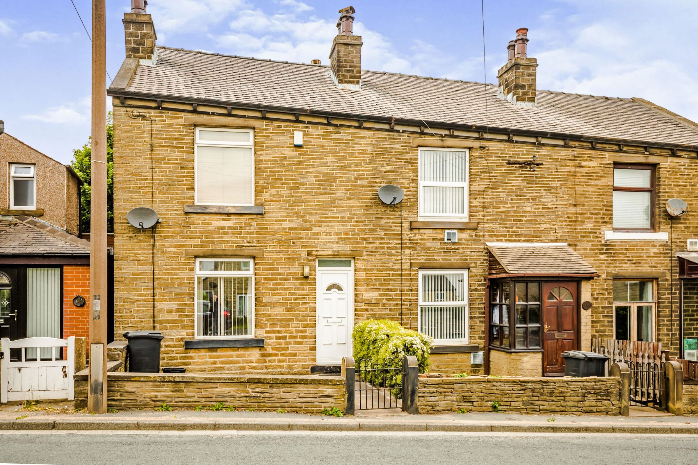 2 bed terraced house for sale in Lindley Moor Road, Fixby, Huddersfield