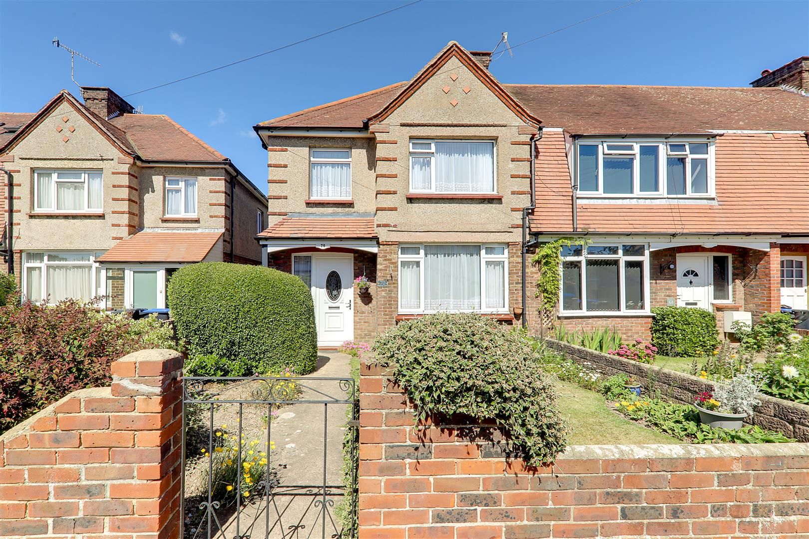 3 bed end terrace house for sale in Marlowe Road, Broadwater, Worthing