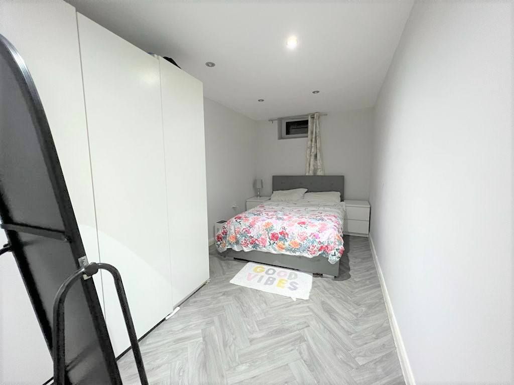 2 bed flat to rent in Exeter Gardens, Cranbrook, Ilford IG1 Zoopla