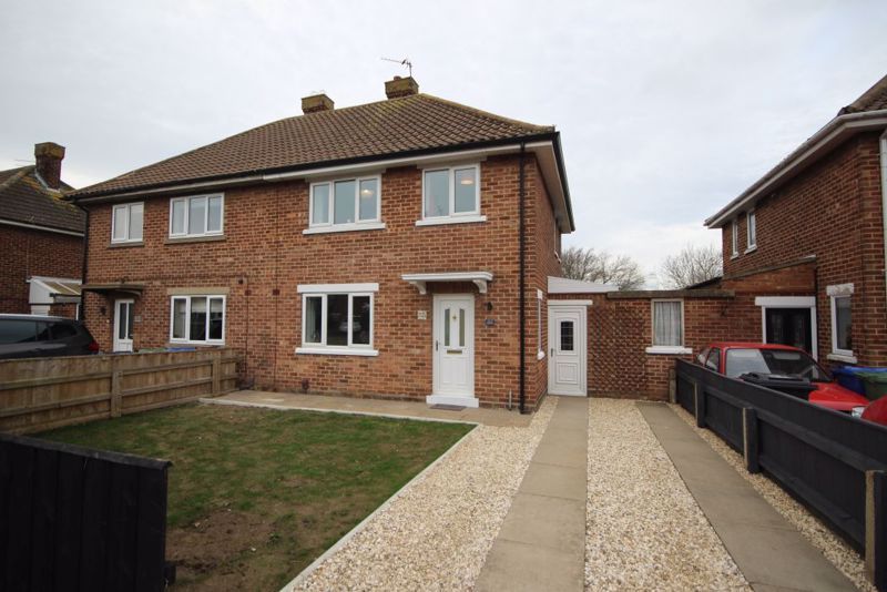 3 bed semidetached house for sale in Sandringham Road, Cleethorpes