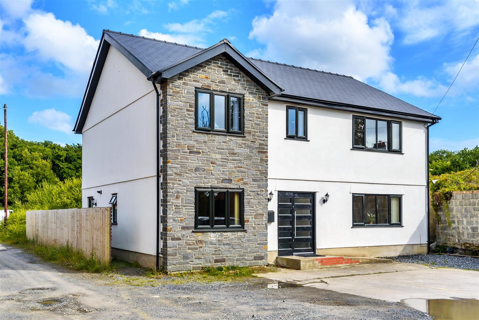4 bed detached house for sale in Westfield Road, Waunarlwydd, Swansea