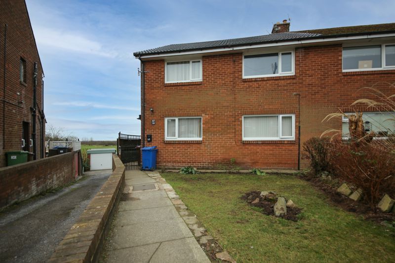 2 bed flat for sale in Coniston Park Drive, Standish, Wigan WN6 Zoopla