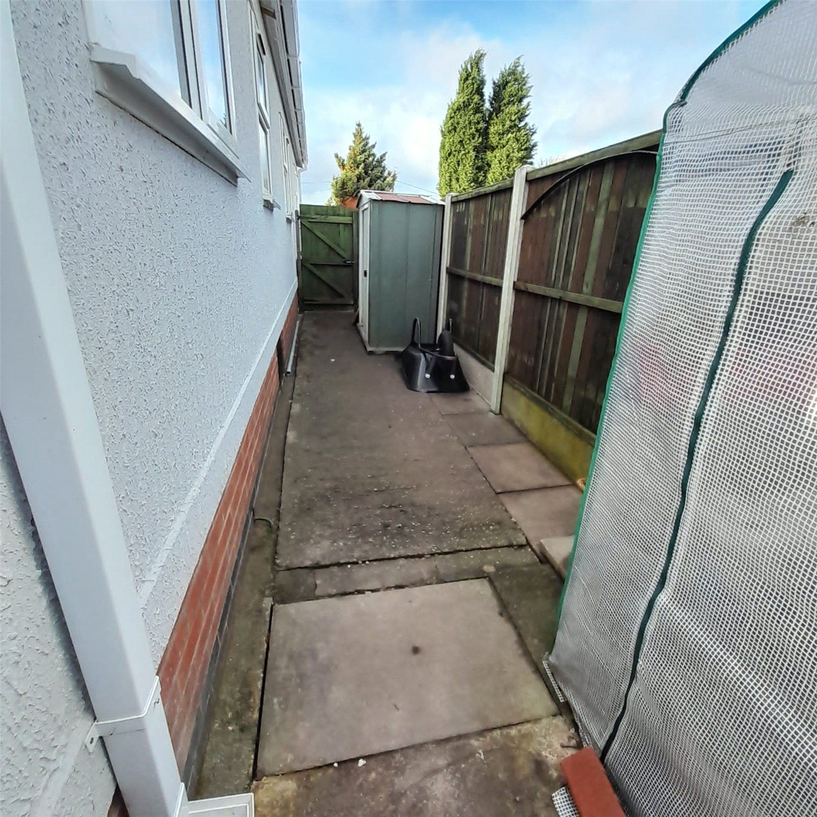 2 bed property for sale in Miners Walk, Wood End, Atherstone