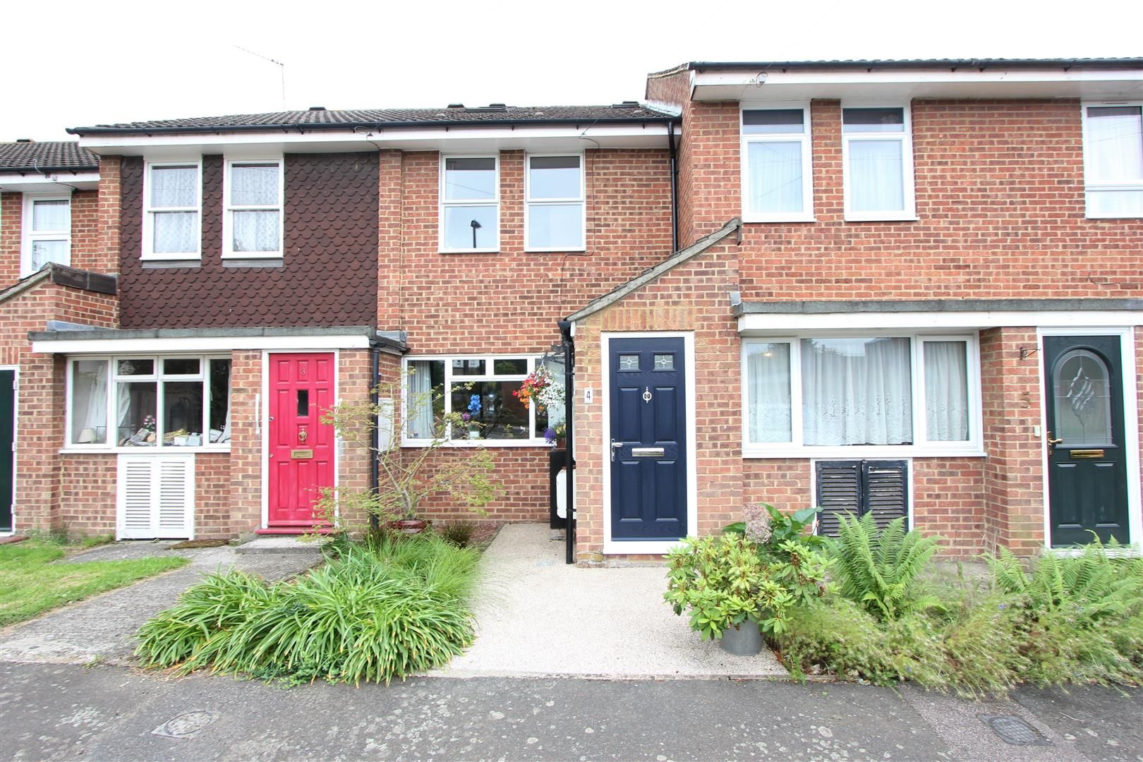 Saracen Close Croydon CR0  