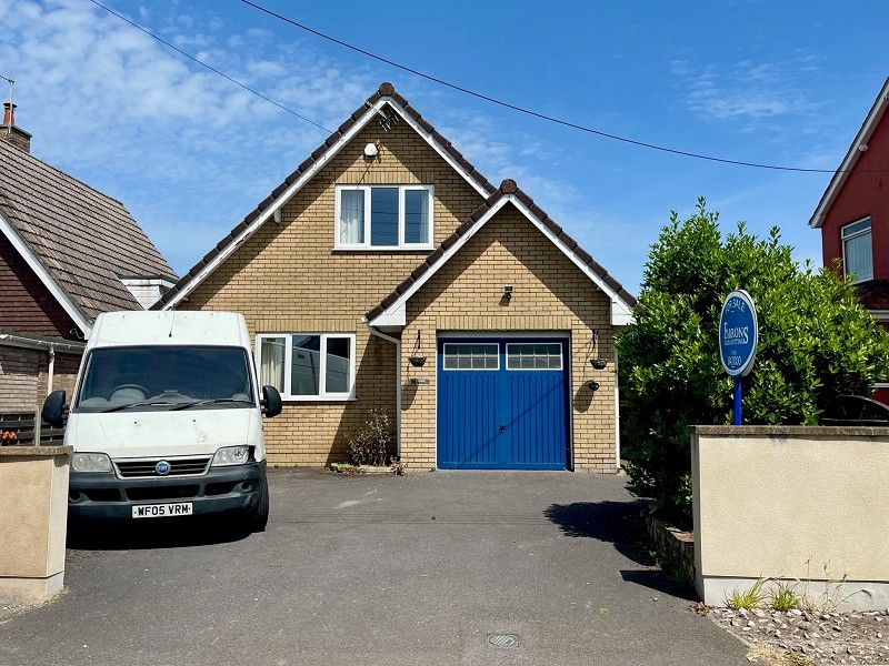 3 bed detached house for sale in Sandford Road, North