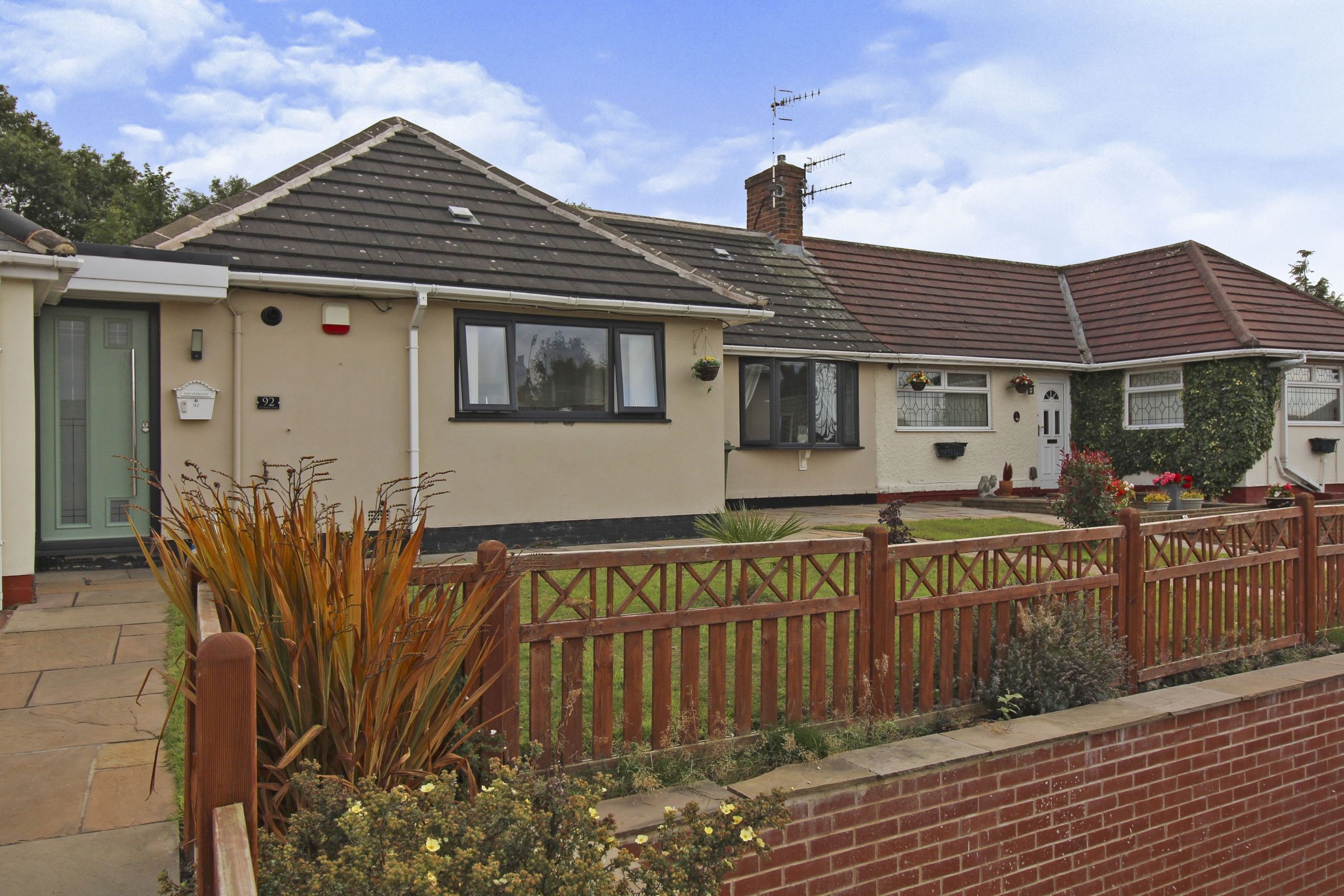 3 bed terraced bungalow for sale in Sycamore Road, Hollingwood