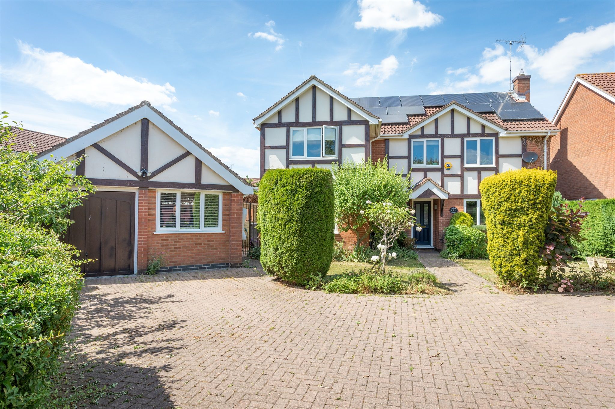 4 bed detached house for sale in Carters Close, Bretton, Peterborough