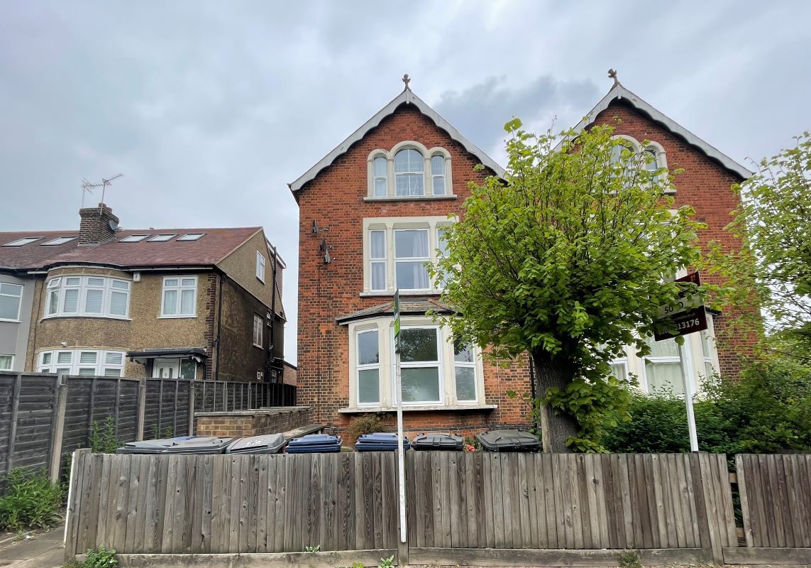 1 bed flat for sale in Flat E, 148 Oakleigh Road South, New Southgate