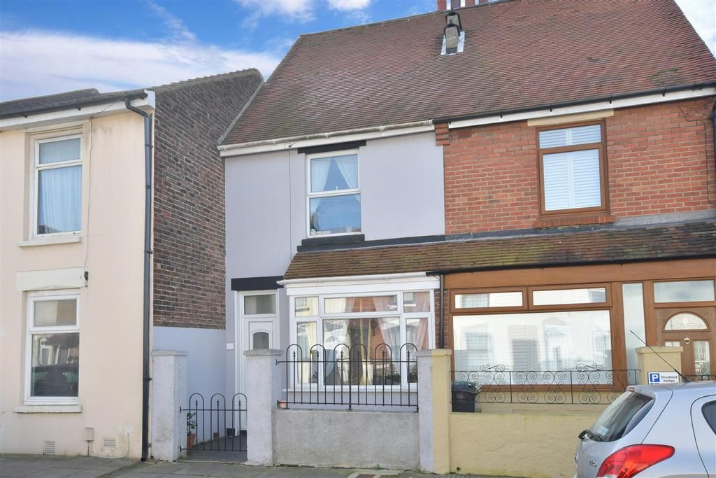 3 bed terraced house for sale in Winstanley Road, Portsmouth, Hampshire