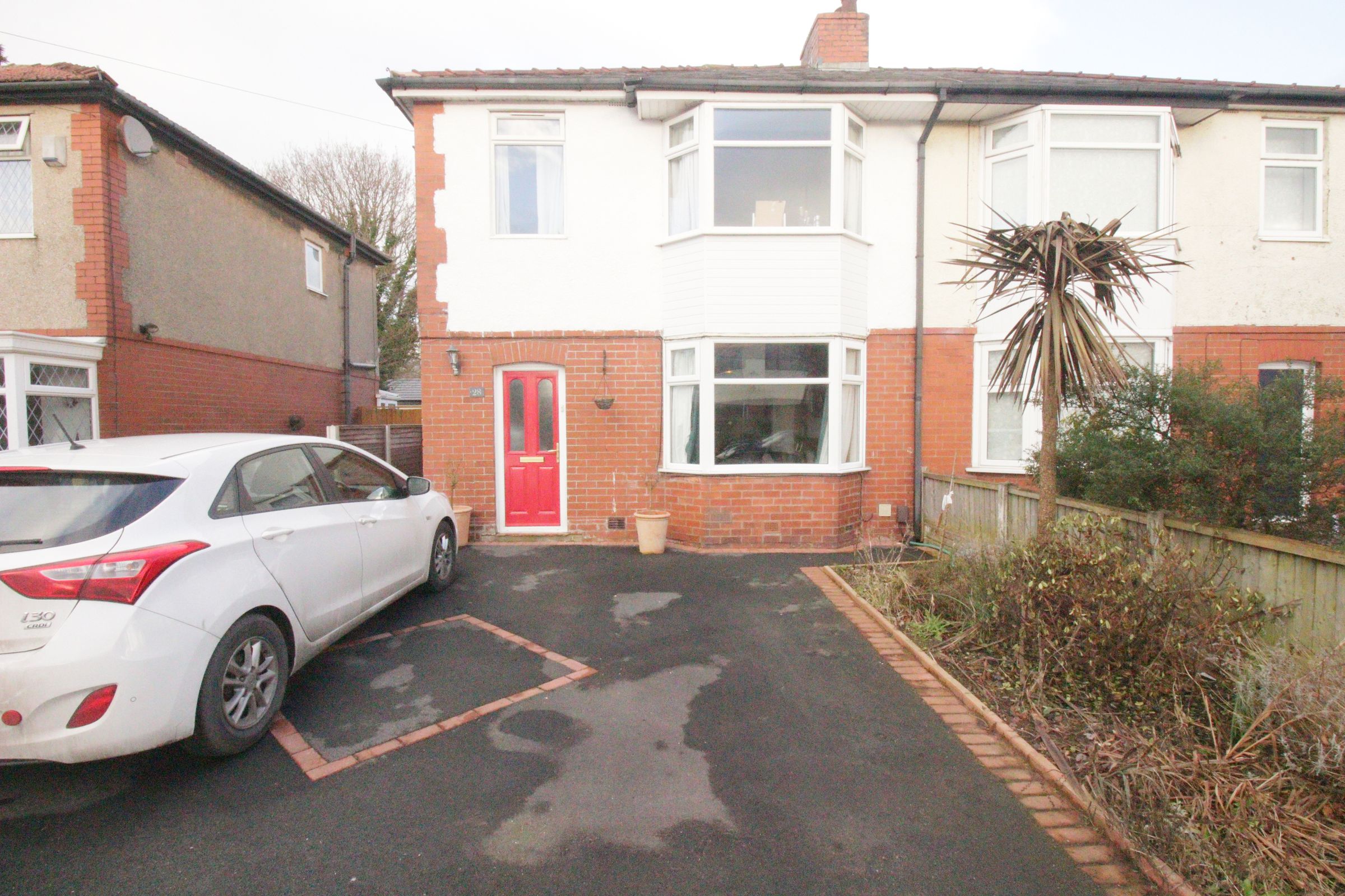 3 bed semidetached house for sale in Cantsfield Avenue, Ingol, Preston