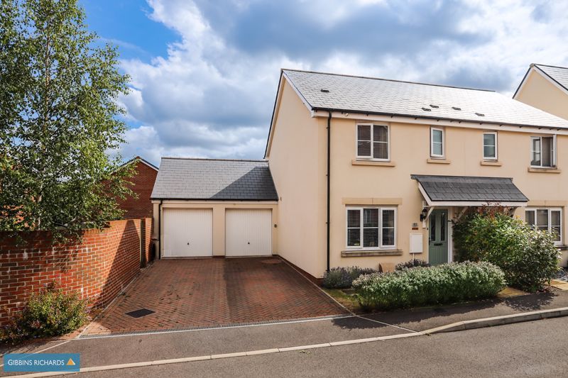 3 bed semidetached house for sale in Mills Drive, Wellington TA21 Zoopla