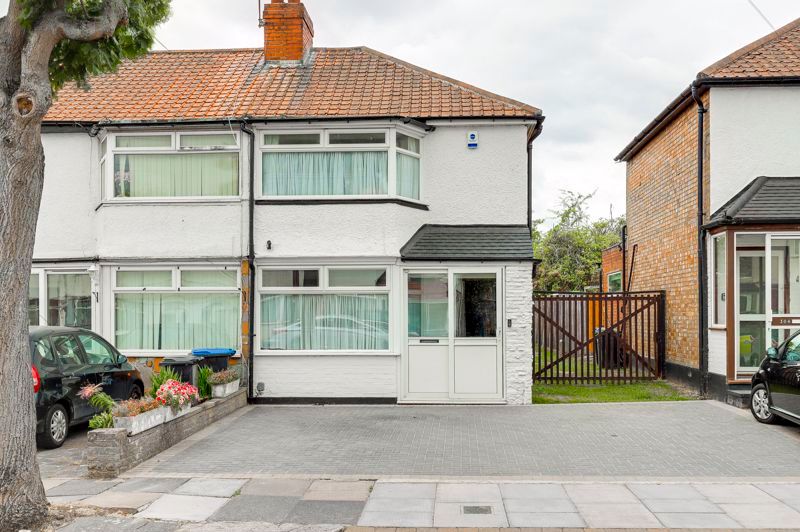 2 bed end terrace house for sale in Oaklands Avenue, London N9 Zoopla