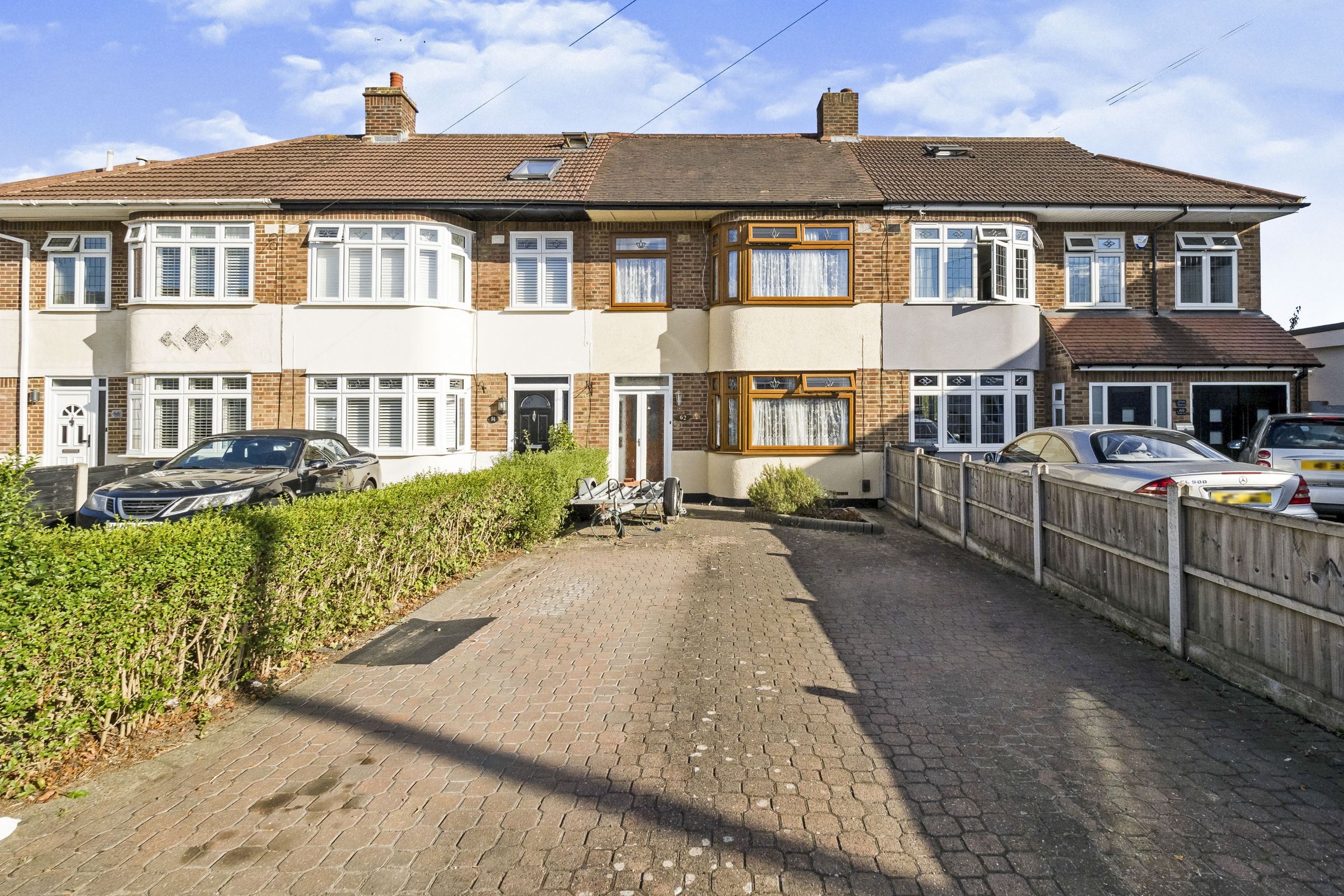 3 bed terraced house for sale in Heather Way, Romford RM1 Zoopla