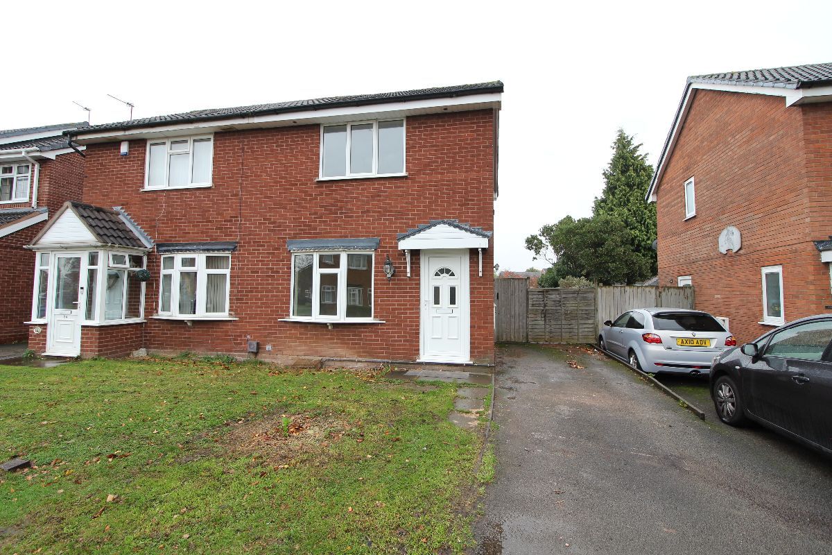 2 bed semidetached house to rent in Huddlestone Close, Featherstone