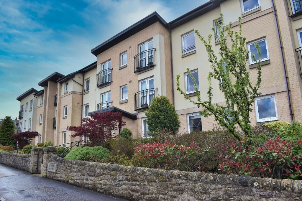 Riverford Road, 48 Riverton Court, Newlands, Glasgow G43  