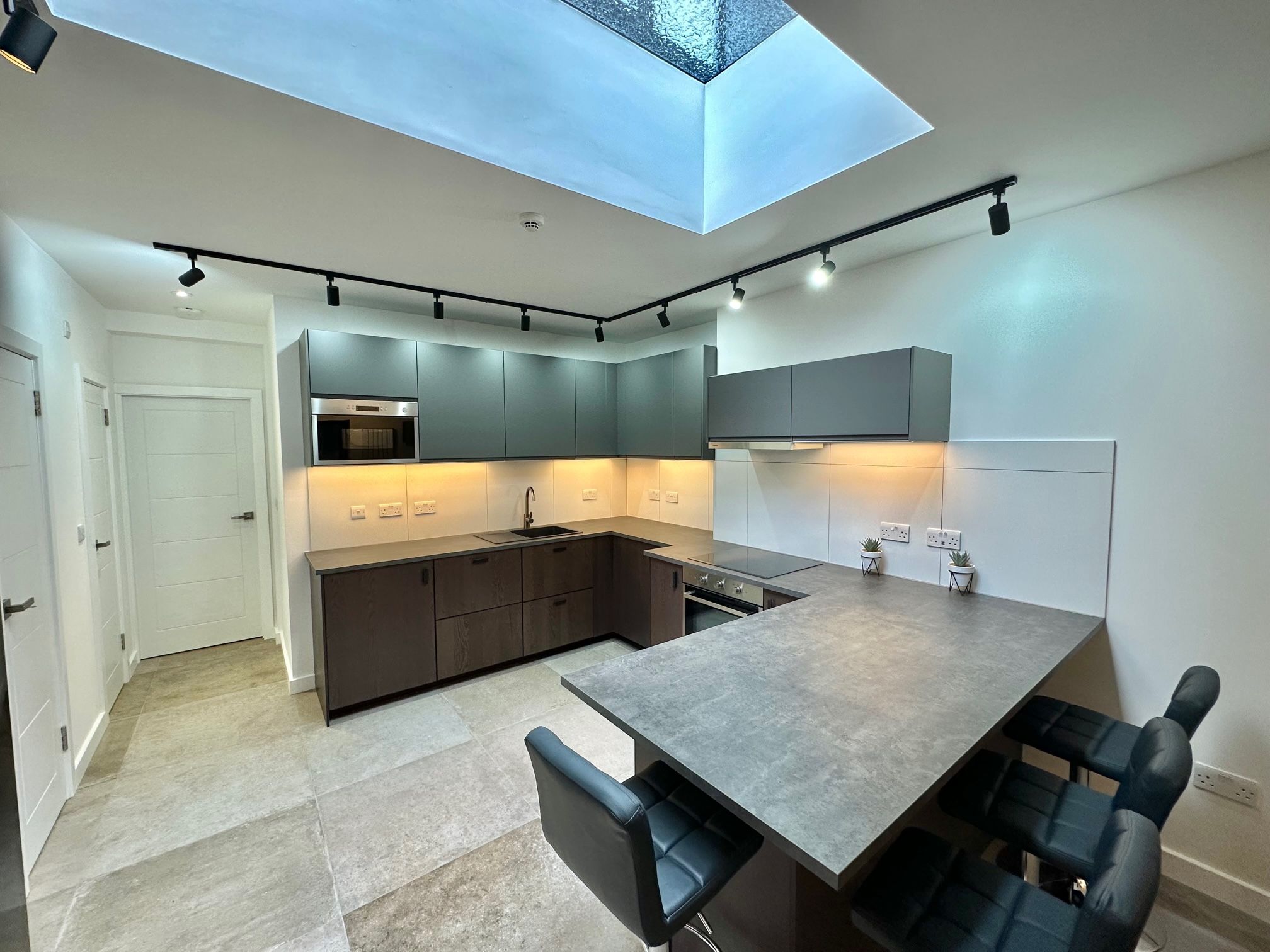 4 bed property to rent in St. Andrews Road, Huddersfield HD1 Zoopla