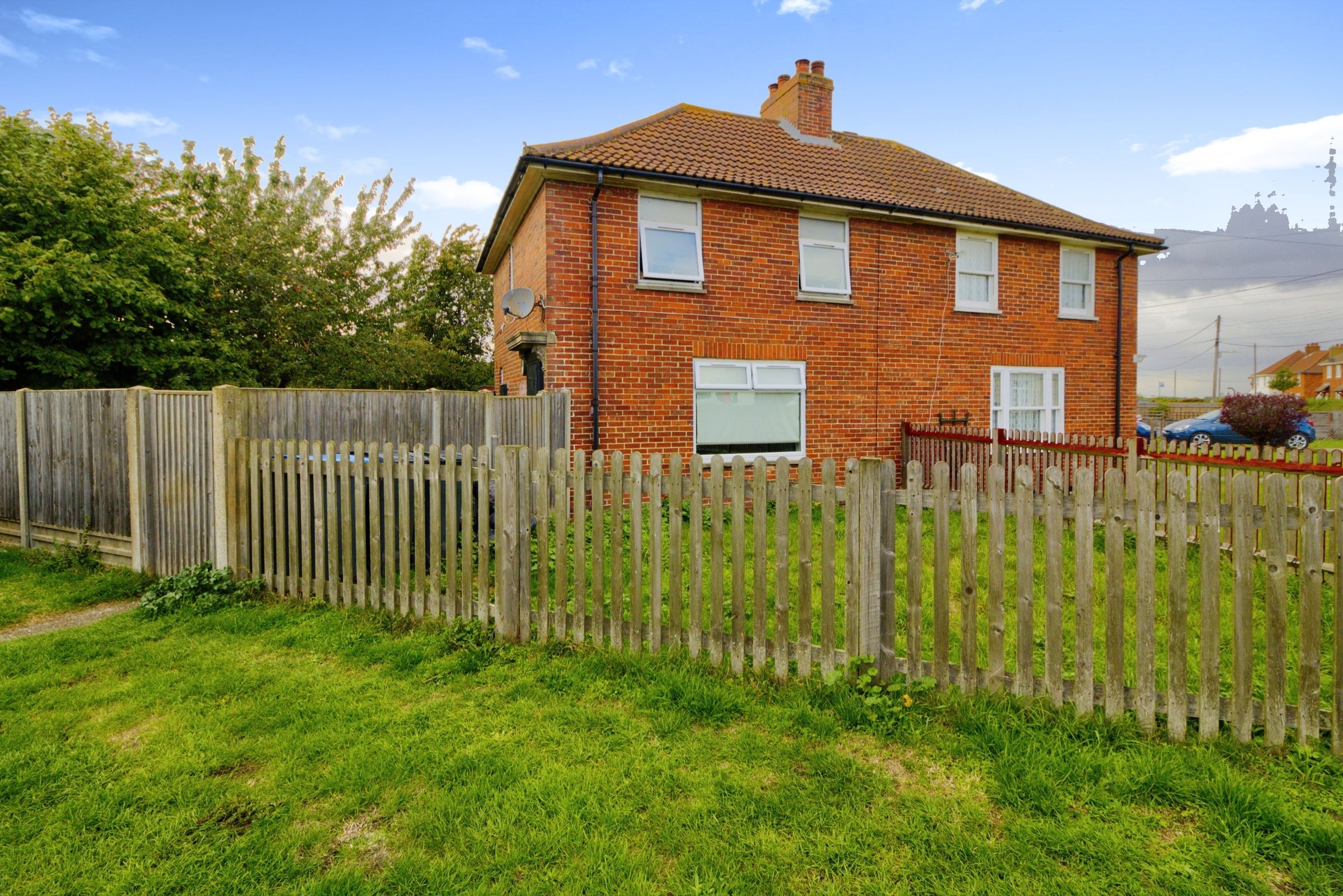 3 bed semidetached house for sale in Adelaide Road, Elvington, Dover