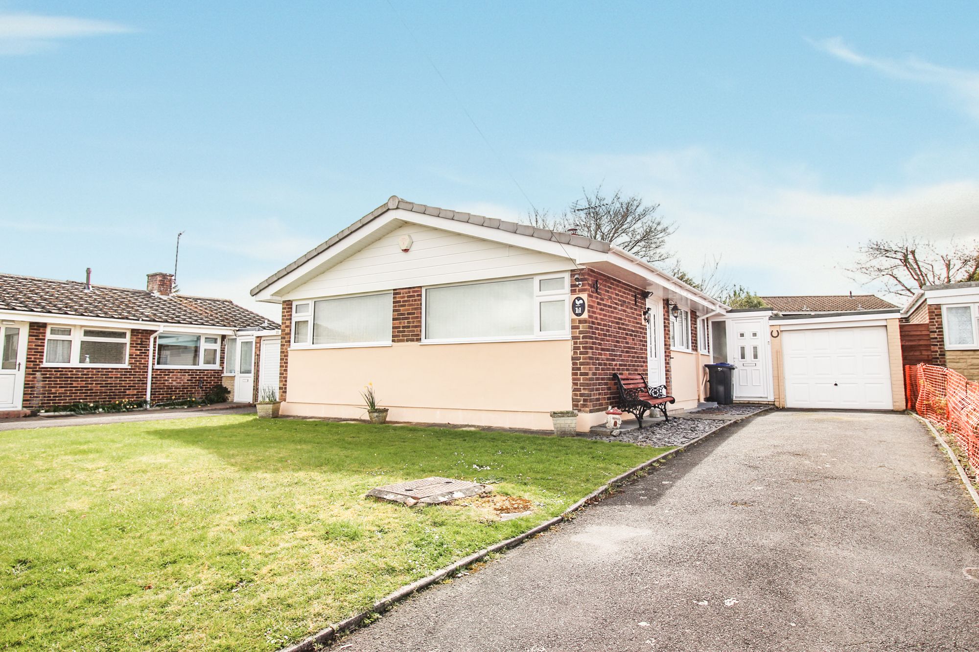 2 bed detached bungalow for sale in Broadway, Warminster BA12 Zoopla