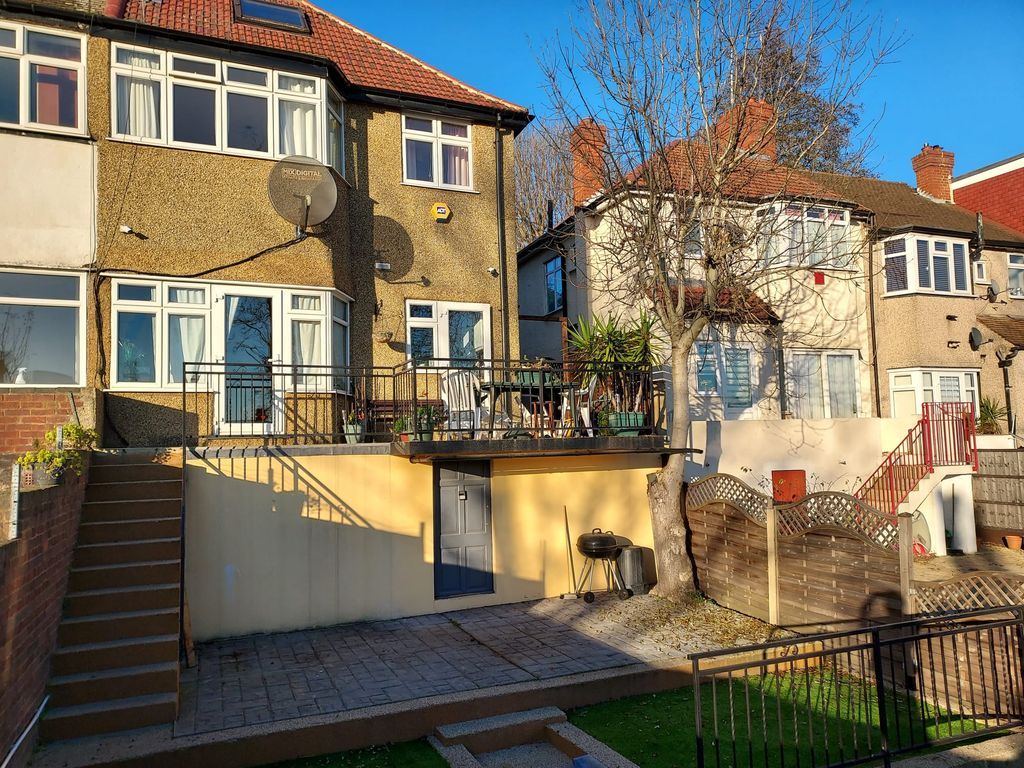 3 bed semidetached house for sale in Whitton Avenue West, Greenford UB6 Zoopla