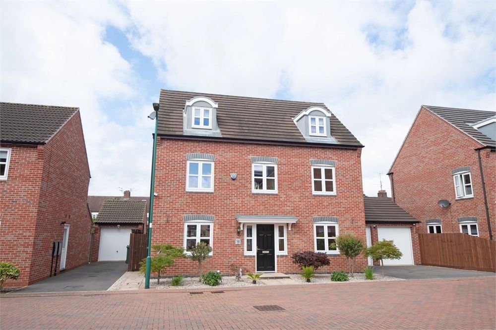 Chedworth Close, Peterborough, Cambridgeshire PE4  