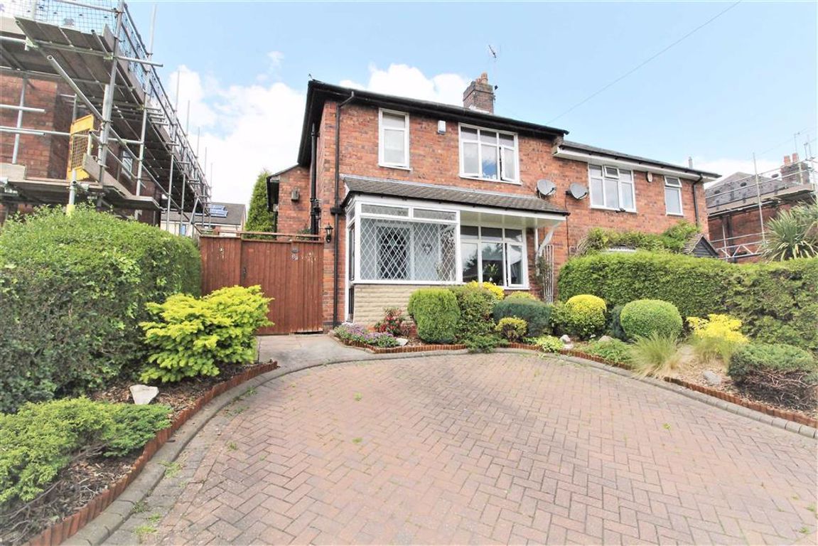 3 bed semidetached house for sale in Boundary Hill, Lower Gornal