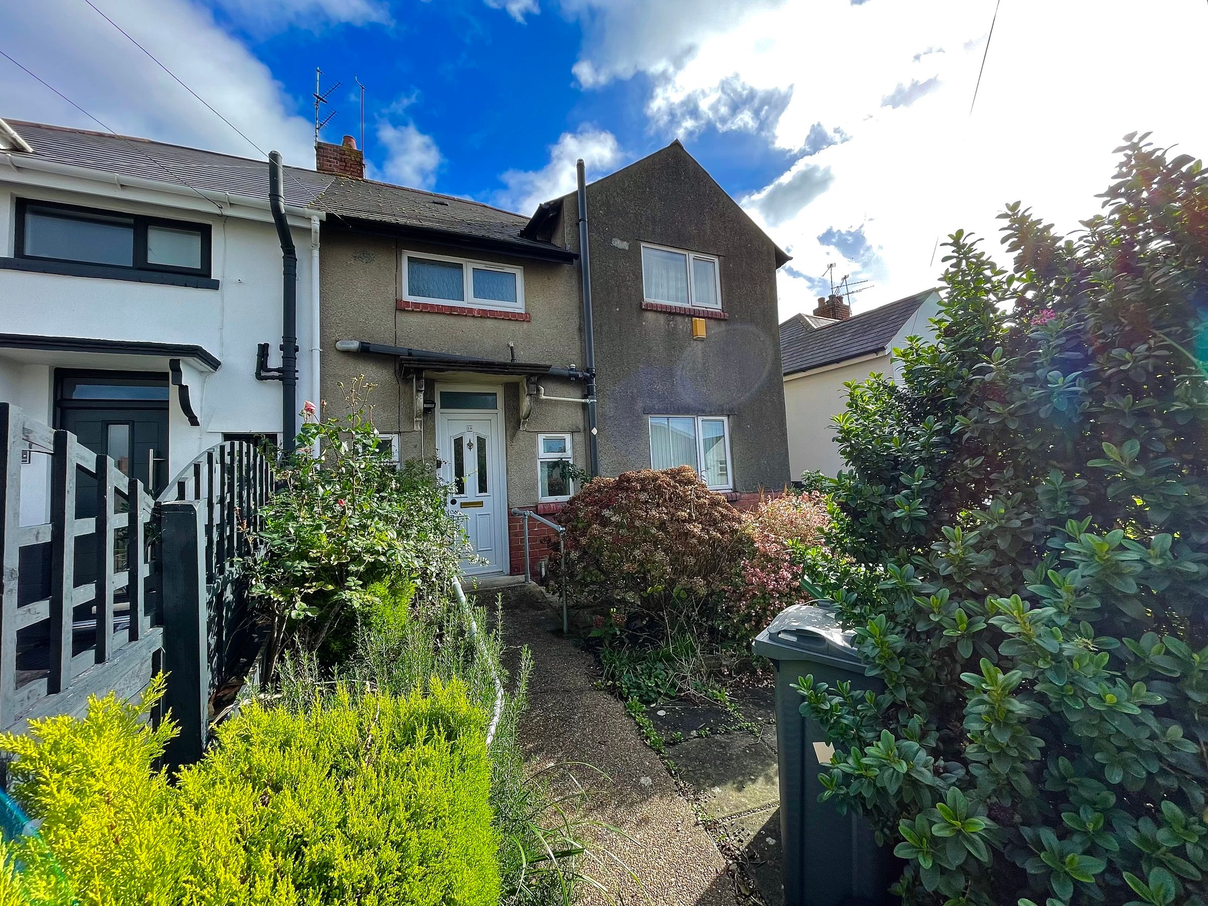 3 bed semidetached house for sale in Llantarnam Road, Mynachdy