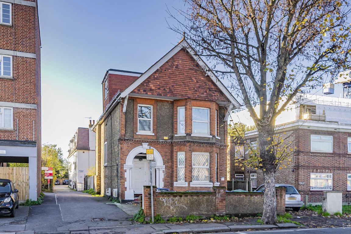 1 bed flat for sale in Kingston Road, Norbiton, Kingston Upon Thames KT1 Zoopla