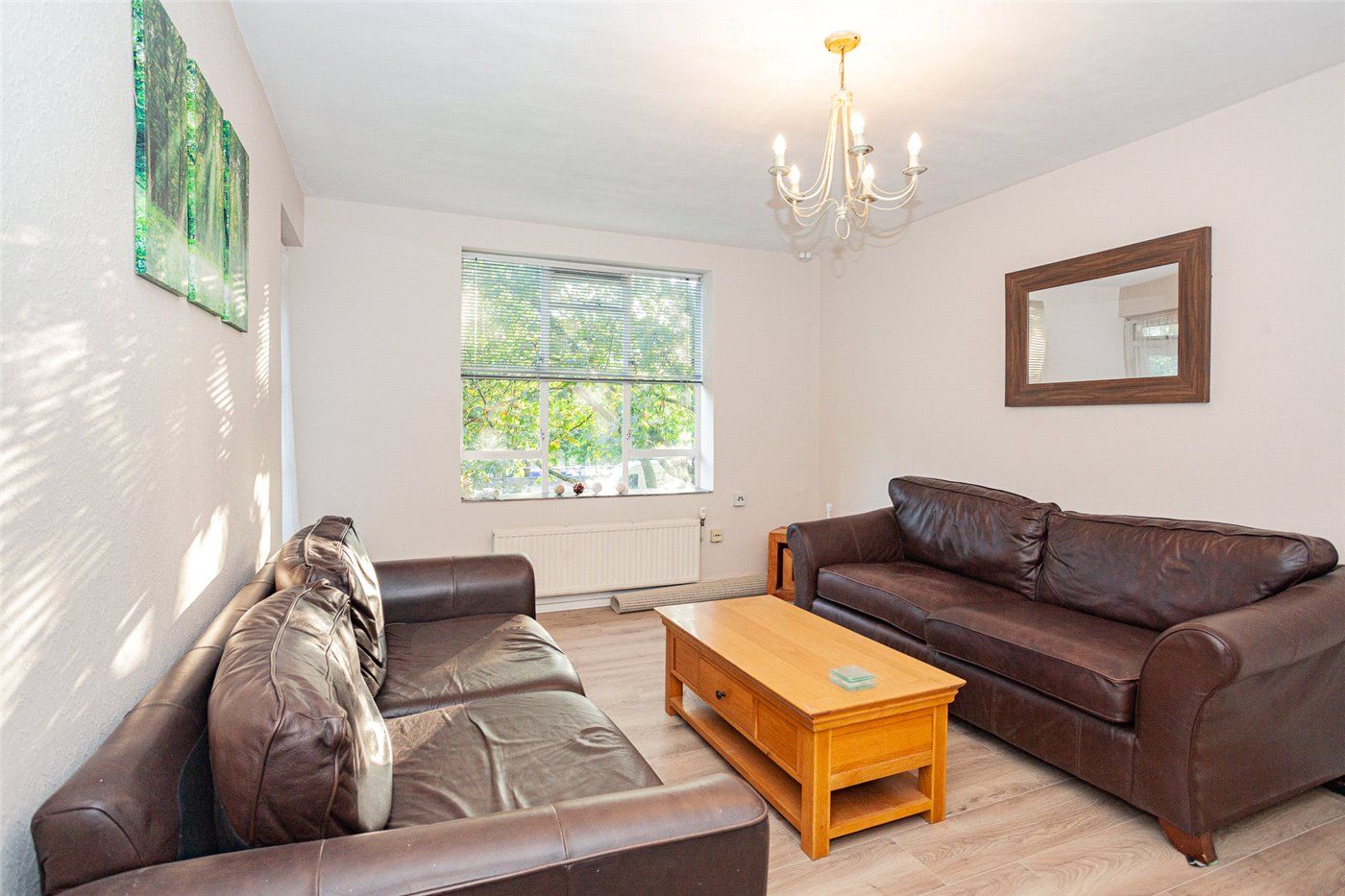 John Aird Court, Little Venice, Nr. Paddington W2  