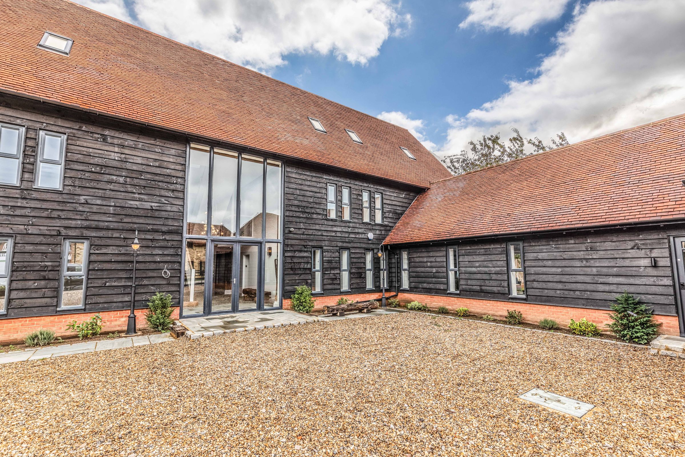 Hubbards Close, Hillingdon UB8  