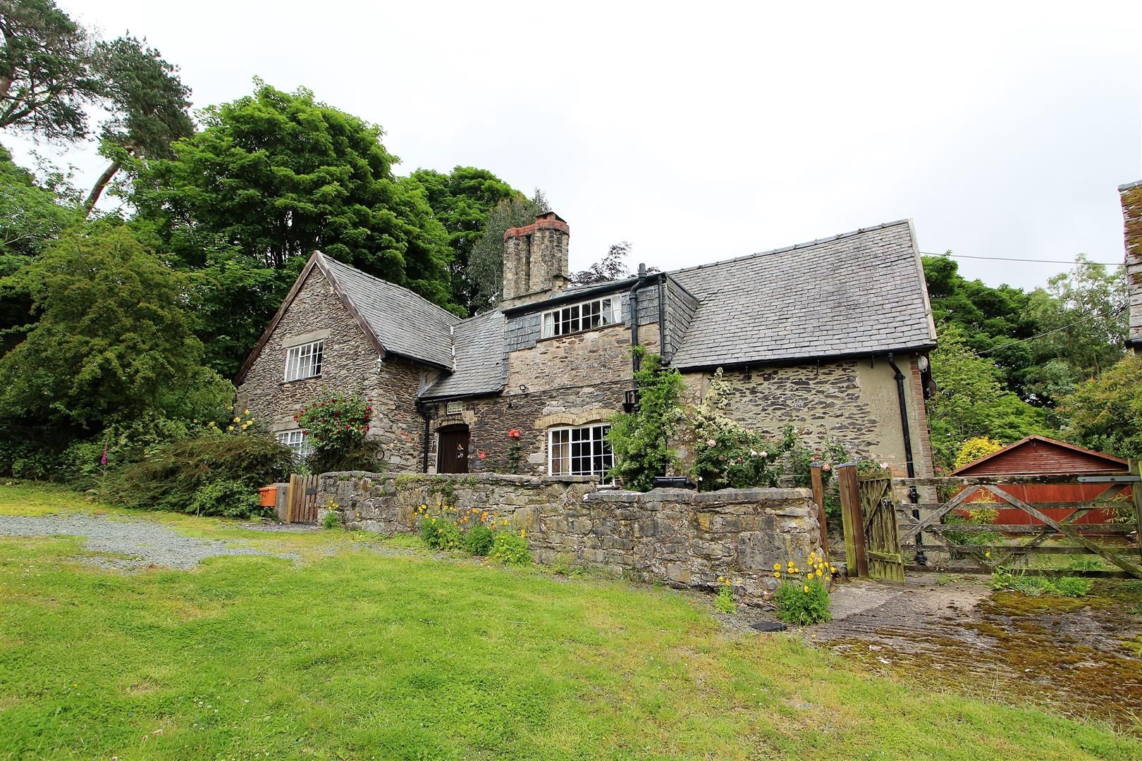 3 bed detached house for sale in Llansilin, Oswestry SY10 Zoopla