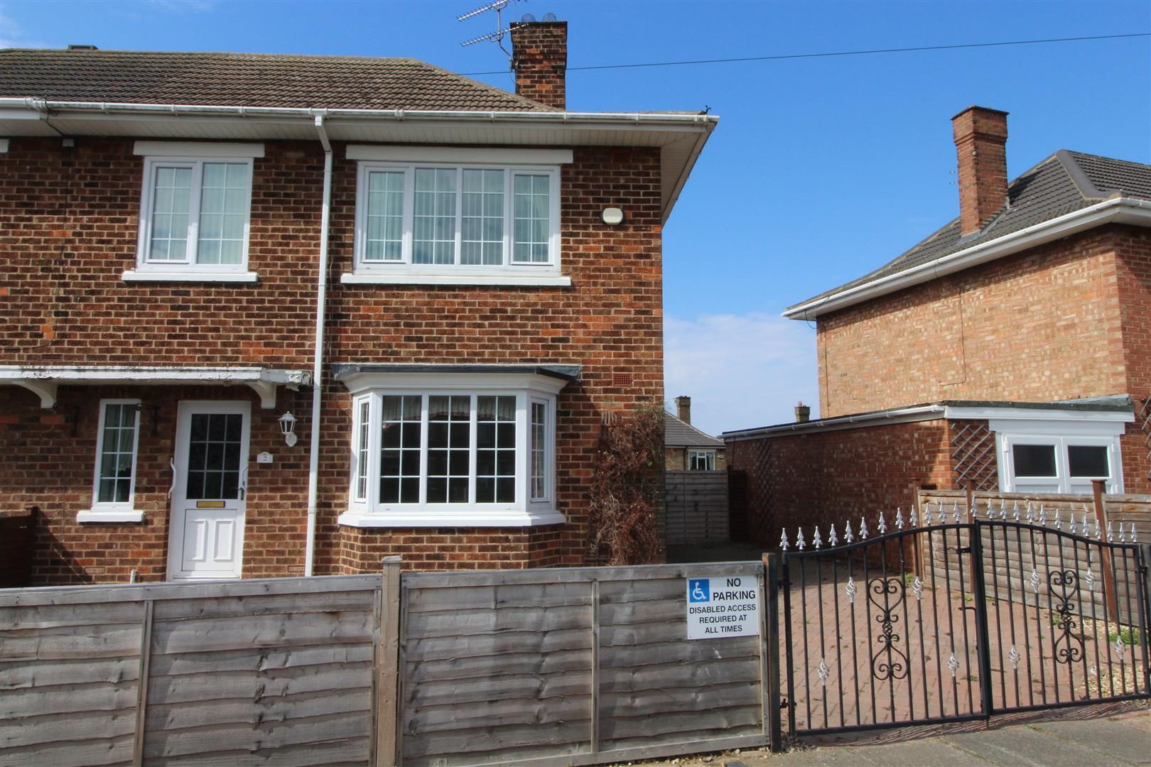 3 bed semidetached house for sale in Stevenson Place, Cleethorpes, N.E