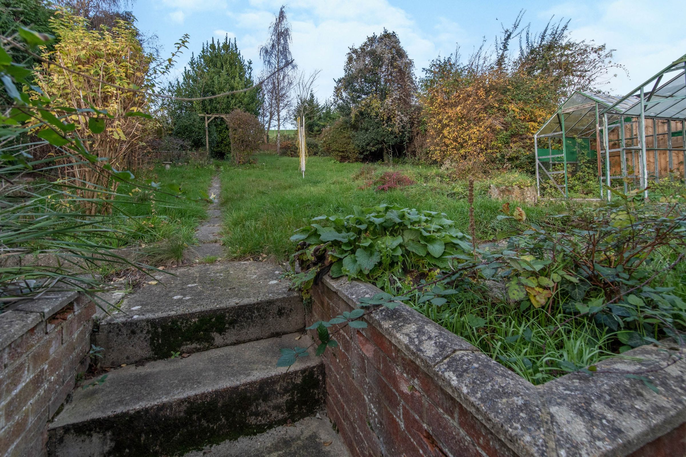 2 bed detached bungalow for sale in Rochester Road, Cuxton, Rochester ME2 Zoopla