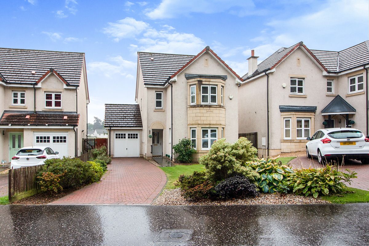 4 bed detached house for sale in Silver Birch Drive, Baldovie, Broughty
