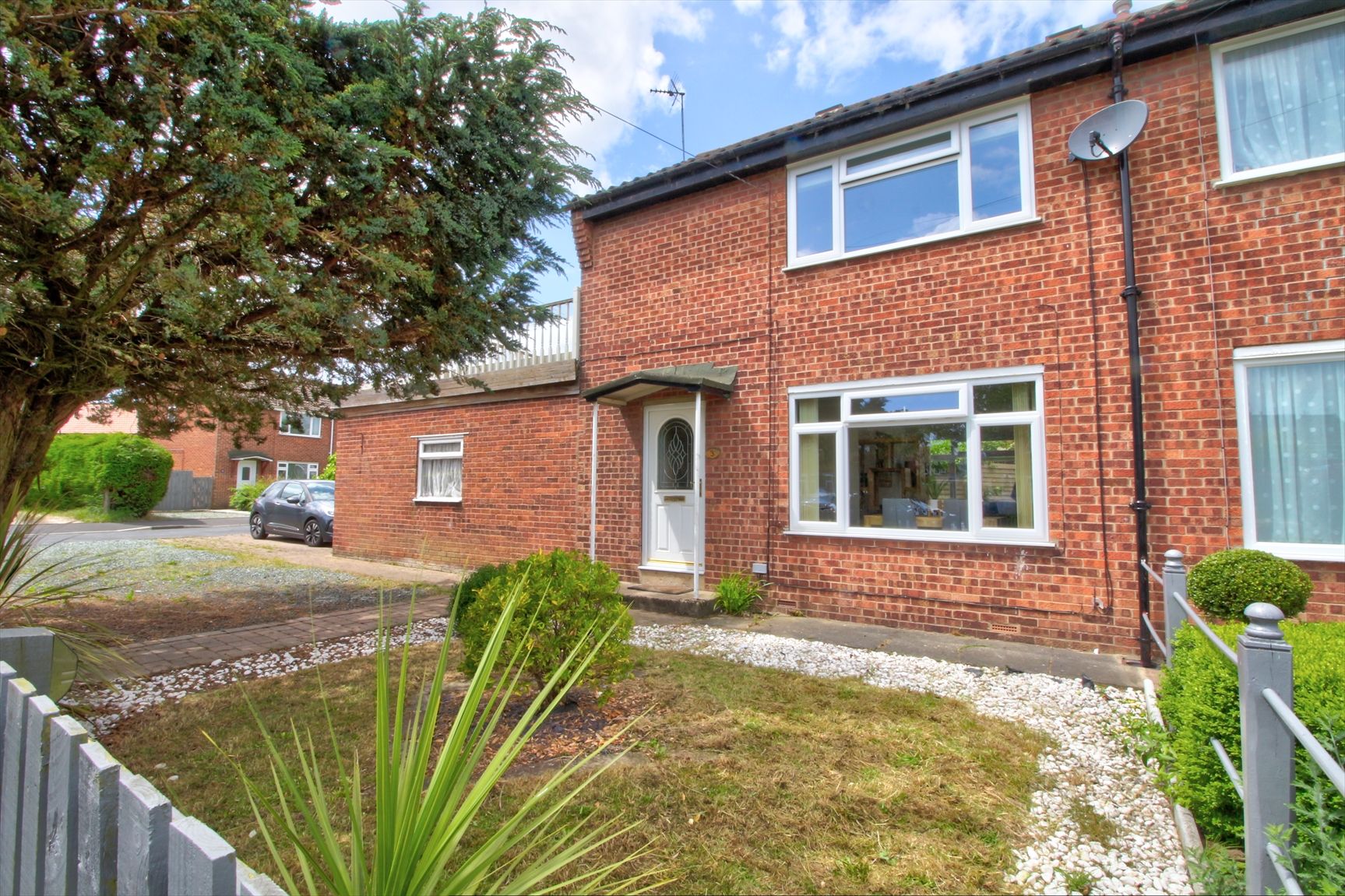 2 bed semidetached house for sale in Wray Close, Beverley HU17 Zoopla