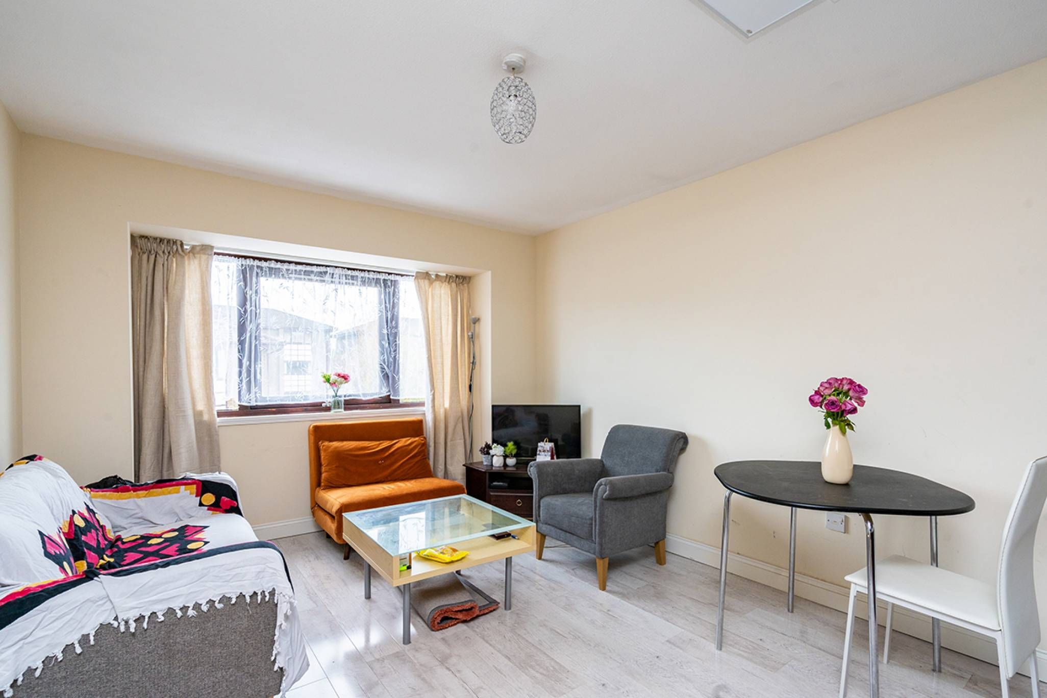 2 bed flat for sale in Allanfield, Brunswick, Edinburgh EH7 Zoopla