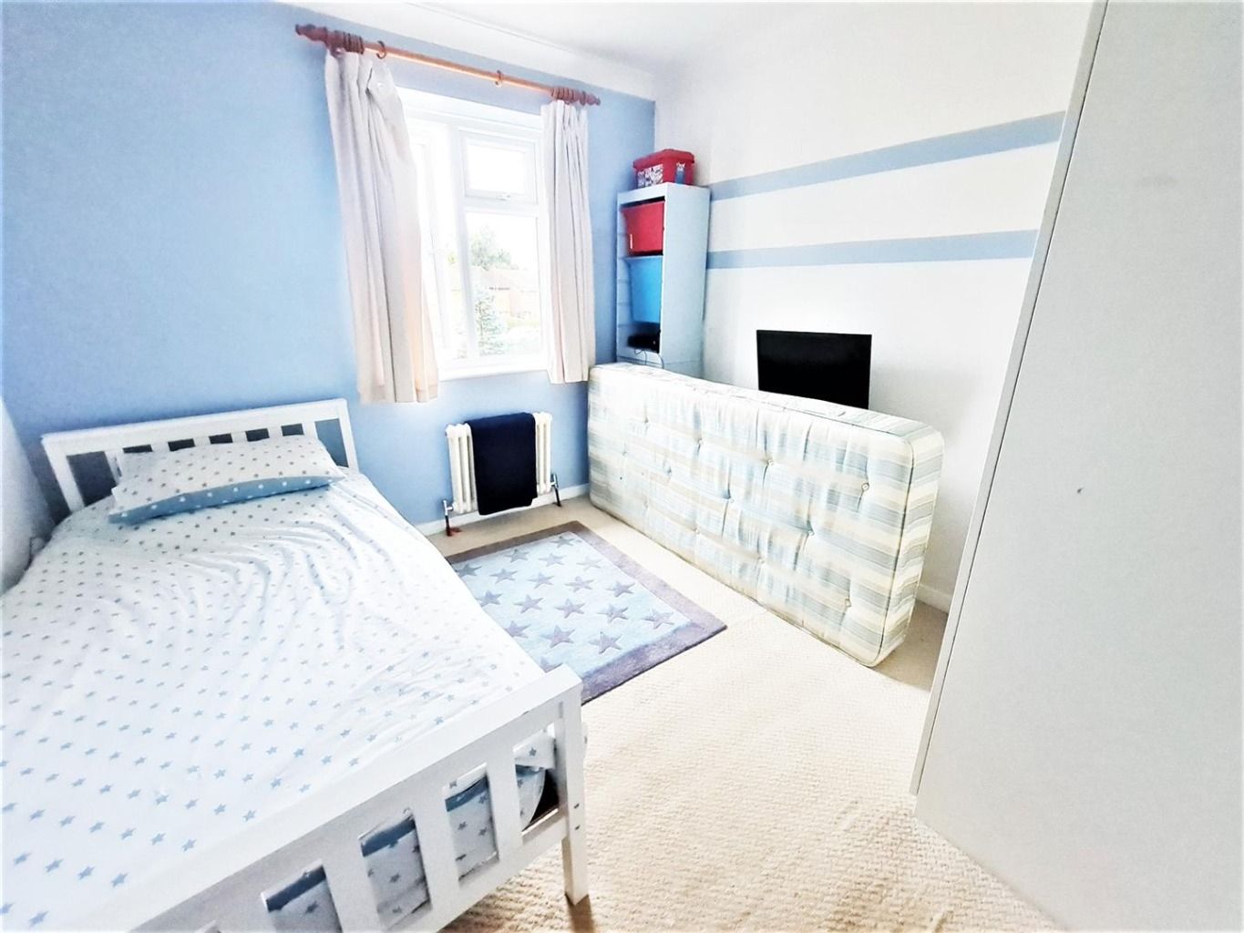 3 bed semidetached house for sale in 31, Meadfield, Edgware HA8 Zoopla
