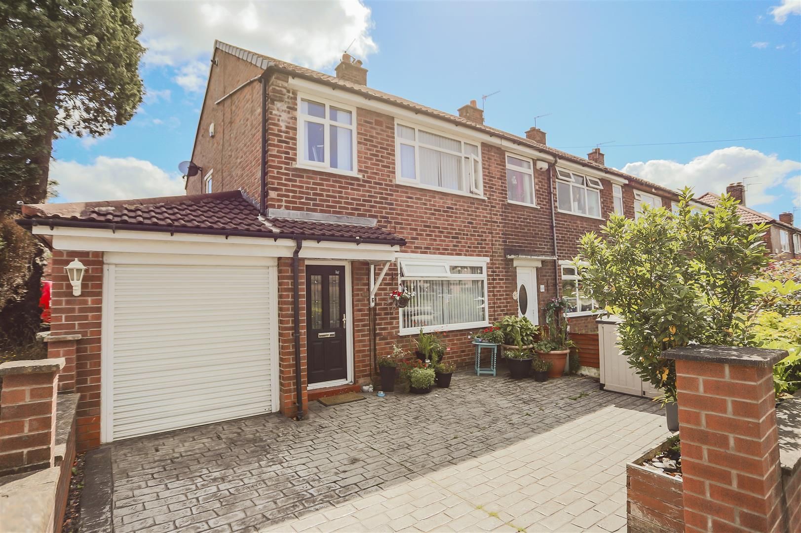 3 bed end terrace house for sale in Agecroft Road, Pendlebury, Swinton