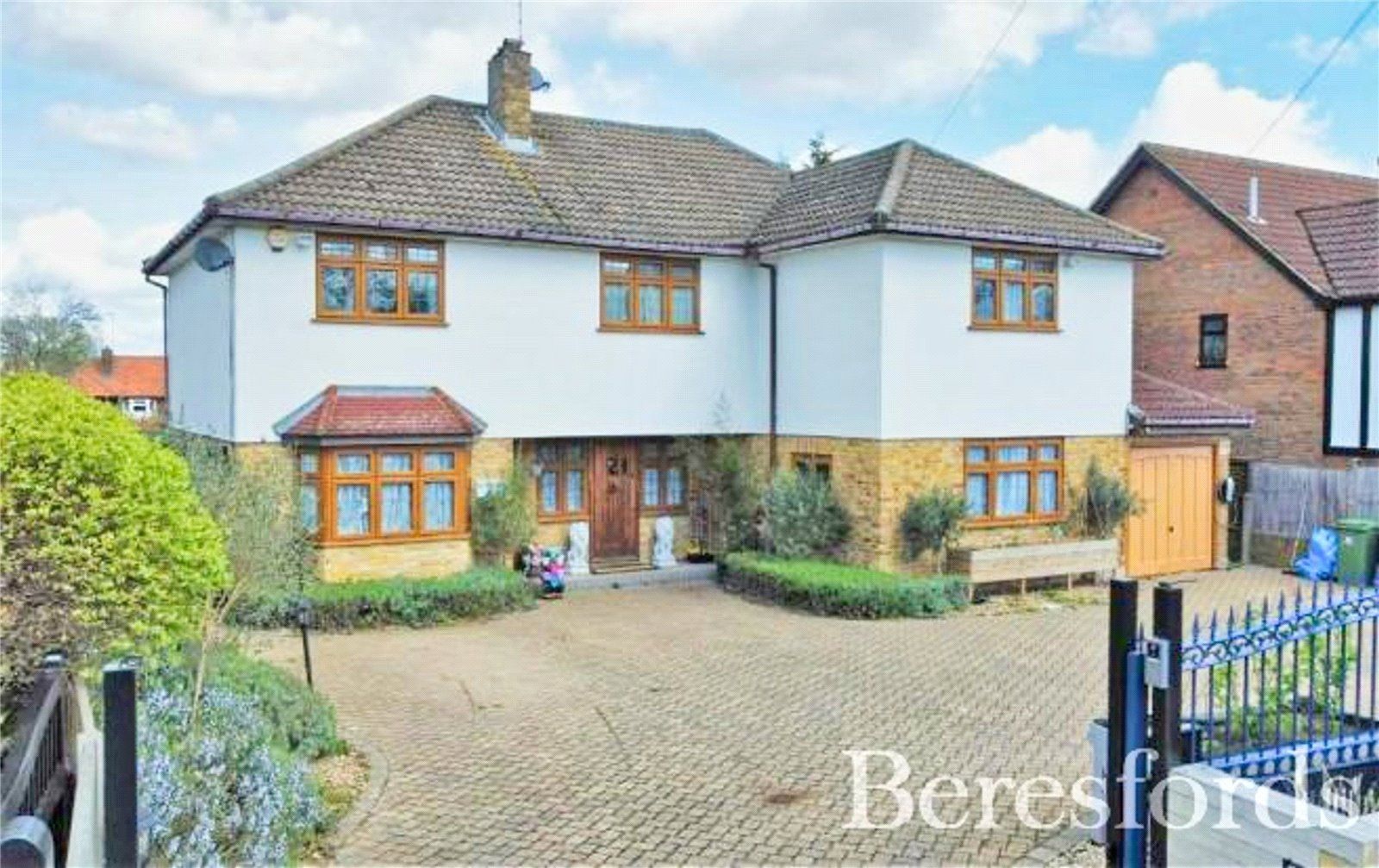 4 bed detached house for sale in Hall Green Lane, Hutton CM13 Zoopla