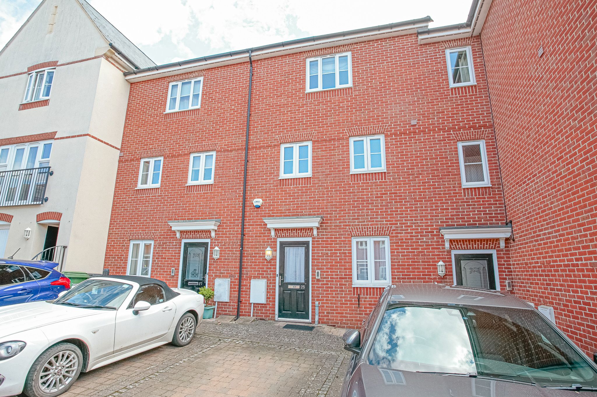 4 bed terraced house to rent in Vintner Road, Abingdon OX14 Zoopla