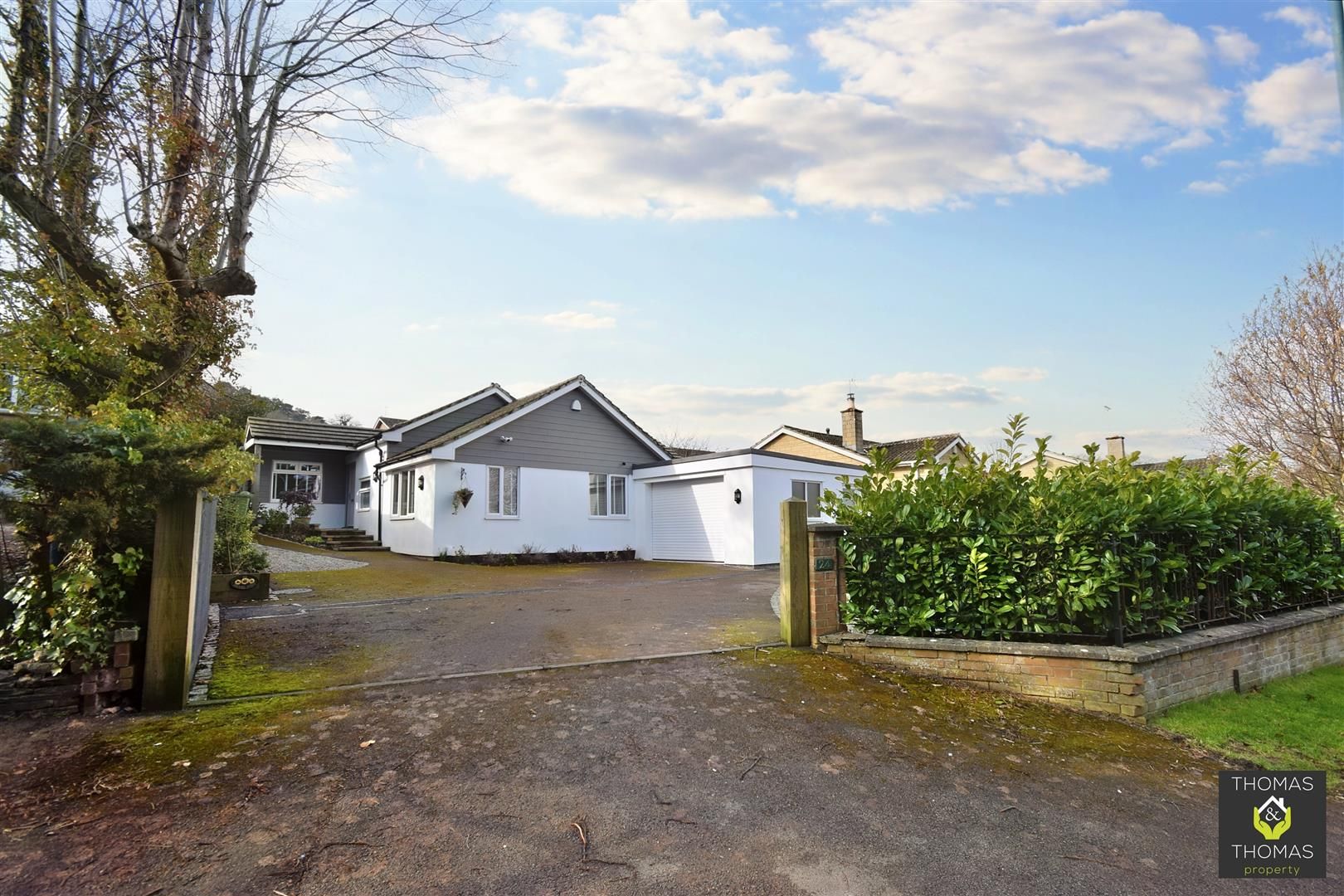 4 bed detached bungalow for sale in Paynes Pitch, Churchdown